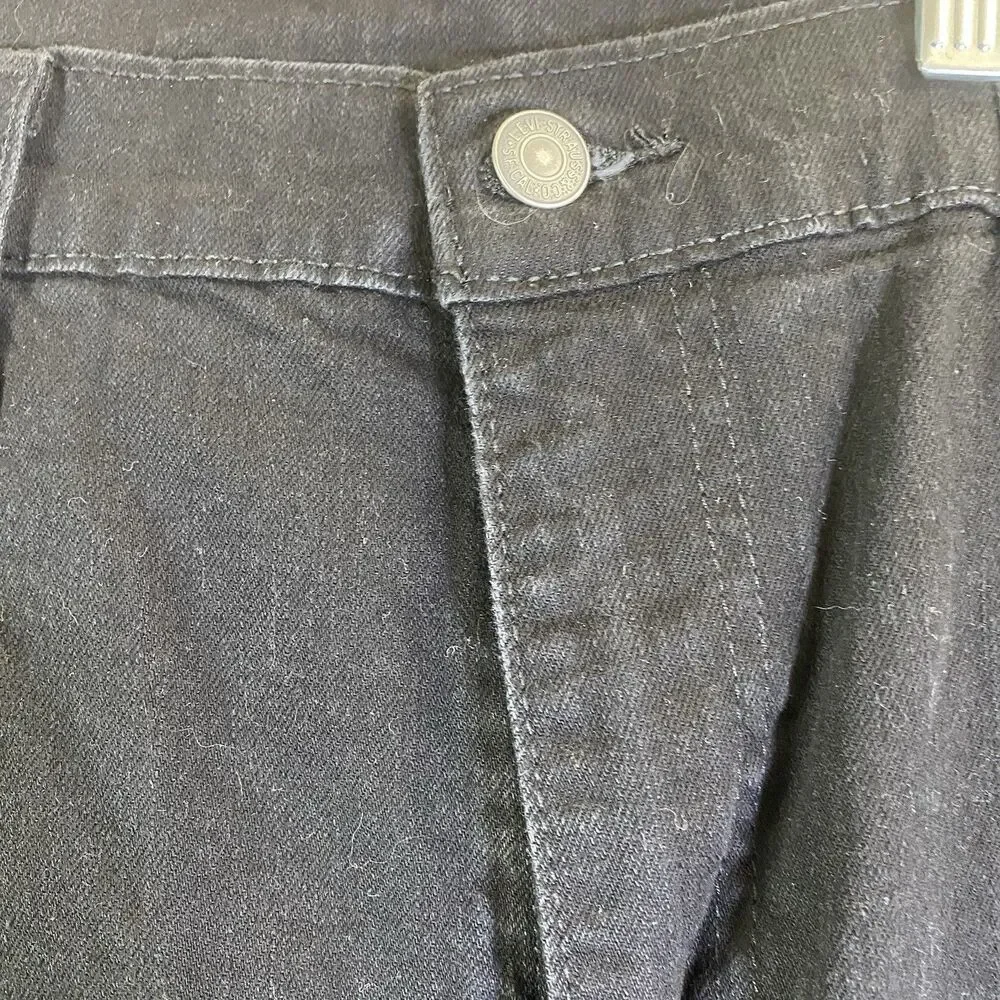 Levi's 511 Slim Fit Jeans Mens 38x30  Black Denim Tapere